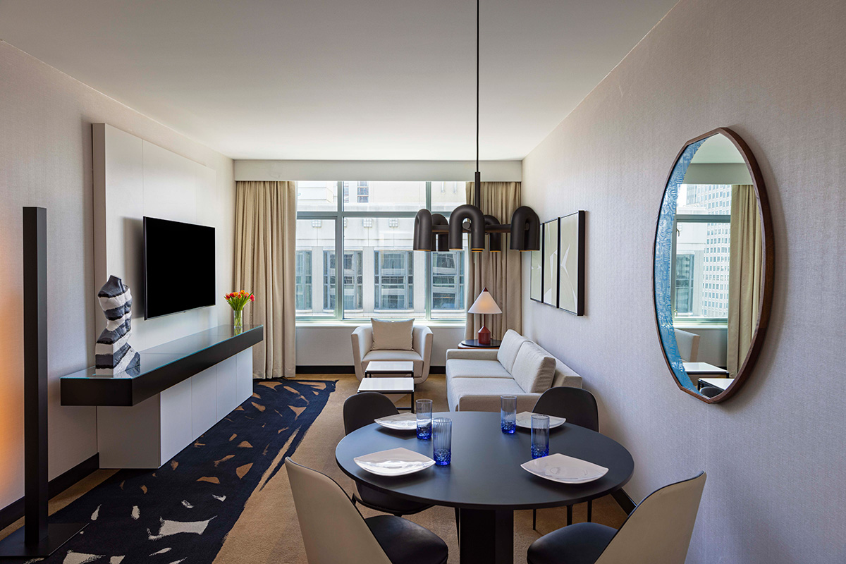 Luxury Hotel Rooms in Chicago