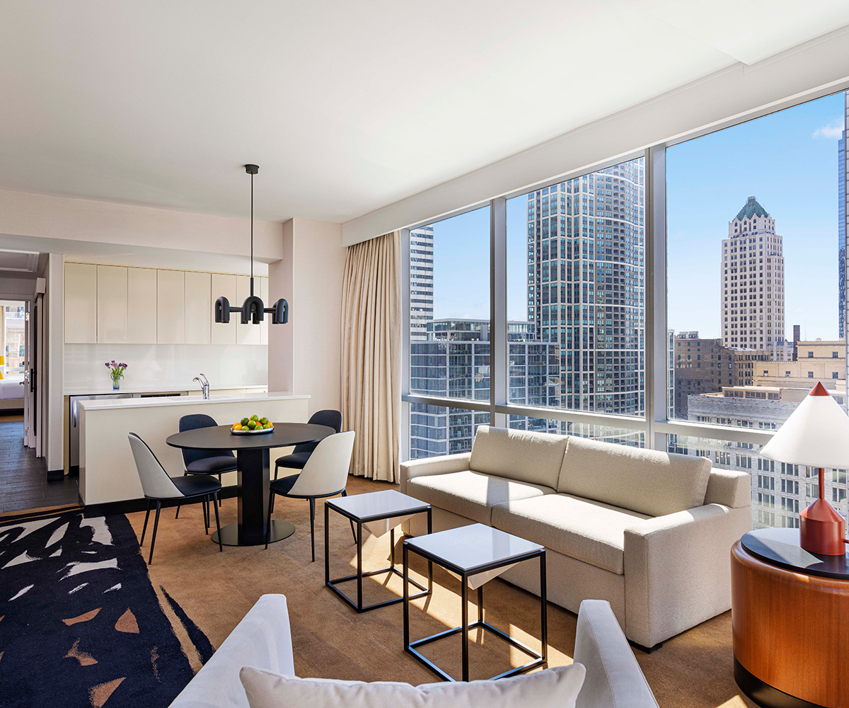 Paramount Suite Parlor | theWit Hotel - A Hilton Hotel
