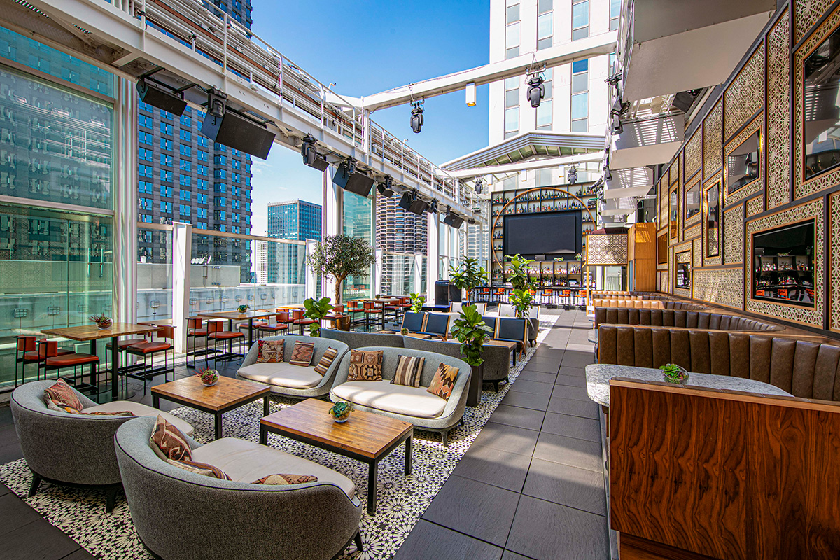 Roof Open | theWit Hotel - A Hilton Hotel